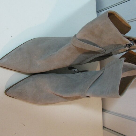 ** Santo Beige Tan Suede Boot 10M 10 NWOT Pointed Toe Zip Up Buckle Wedge Heel - Picture 2 of 13